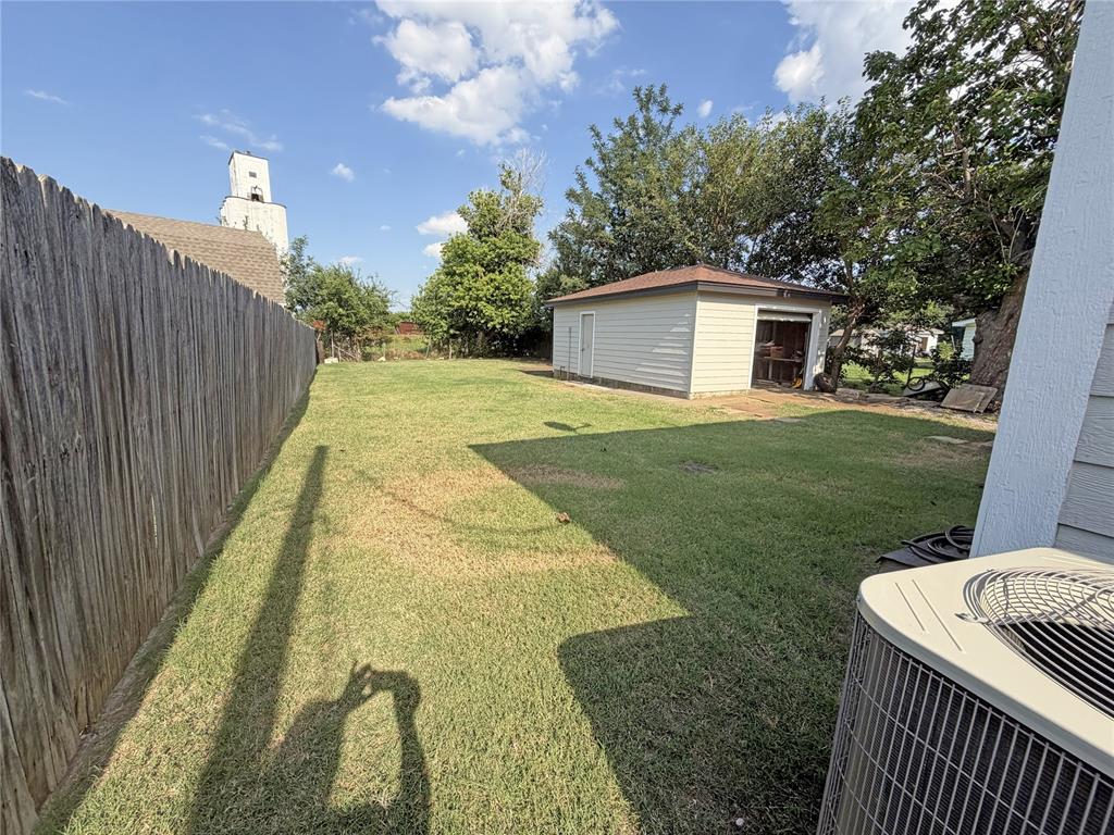 522 S Wilson Avenue Property Photo 21