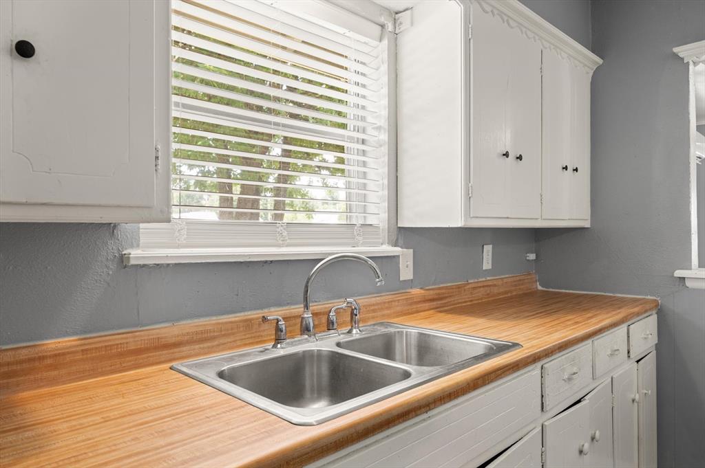 415 S 4th Avenue Property Photo 13