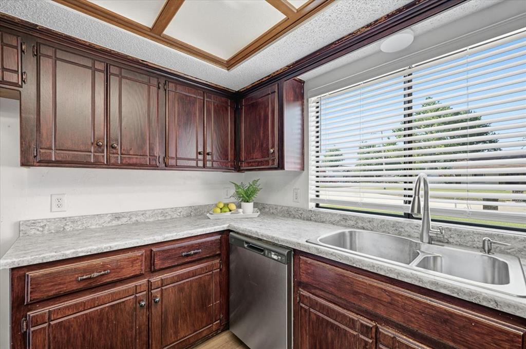 10605 Kristie Lane Property Photo 11