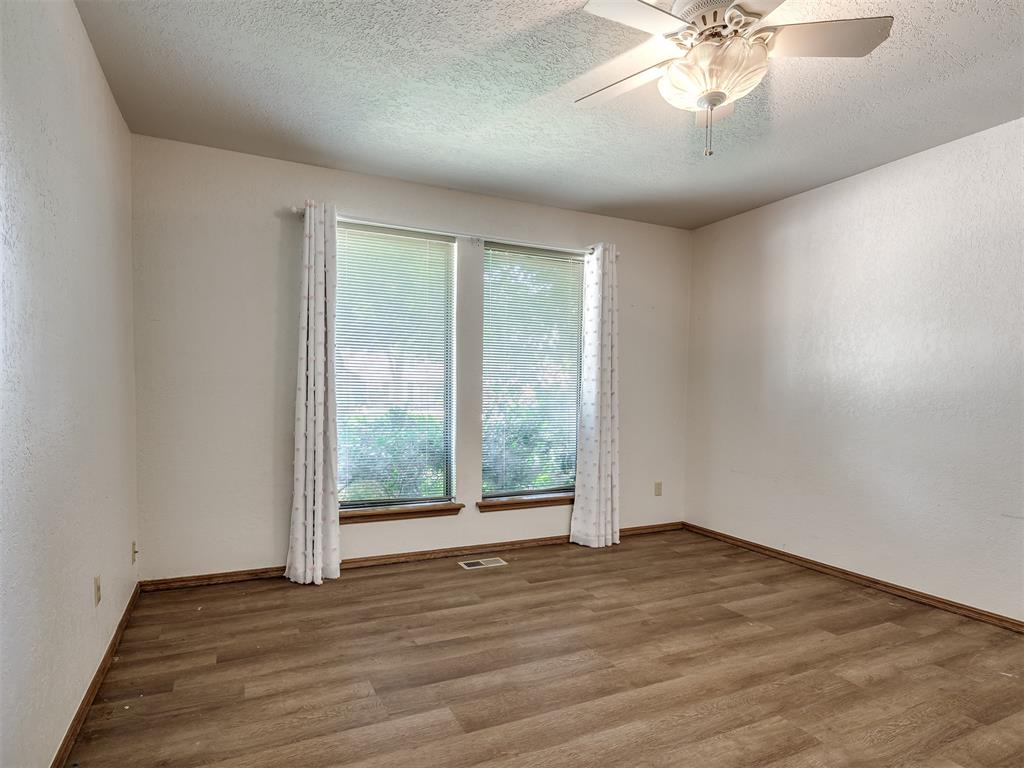 1111 Robin Hood Lane Property Photo 15