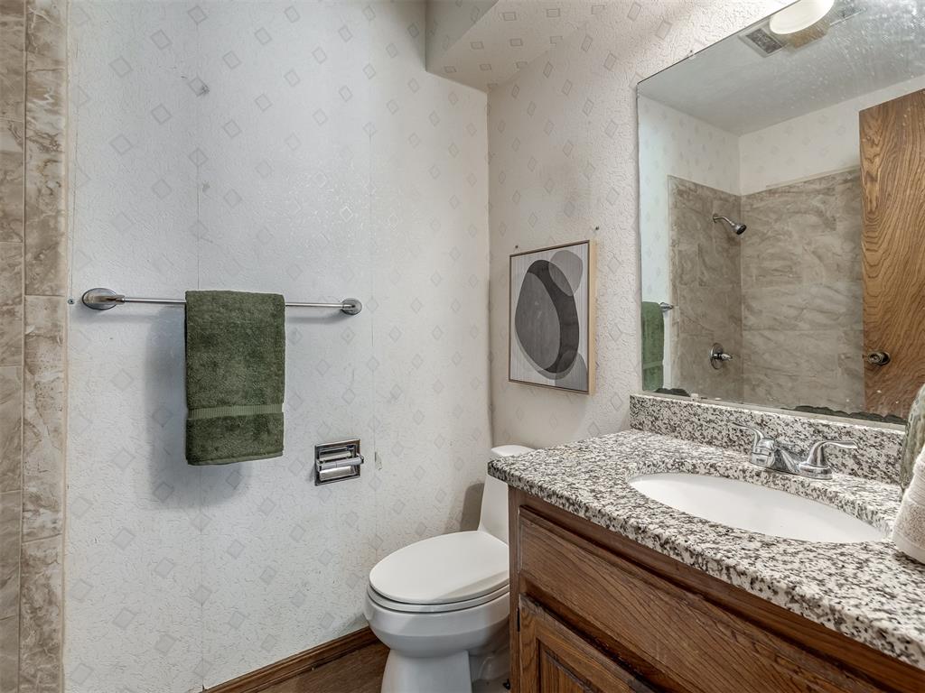 1111 Robin Hood Lane Property Photo 16