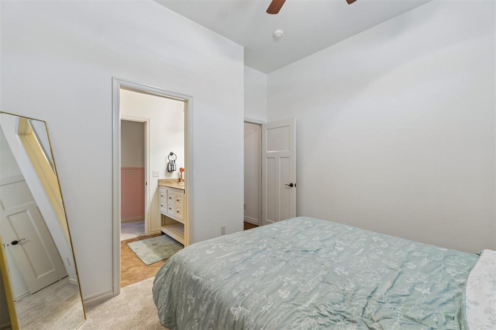 10912 Sw 21st Street Property Photo 32