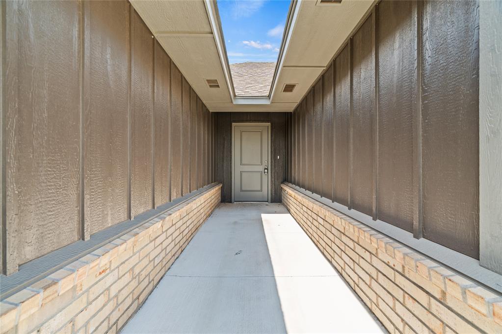 4680 Lincoln Landing Property Photo 6