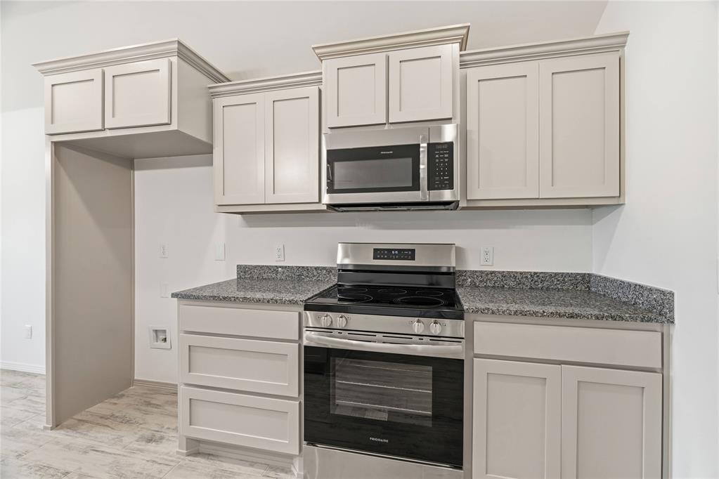 4680 Lincoln Landing Property Photo 11
