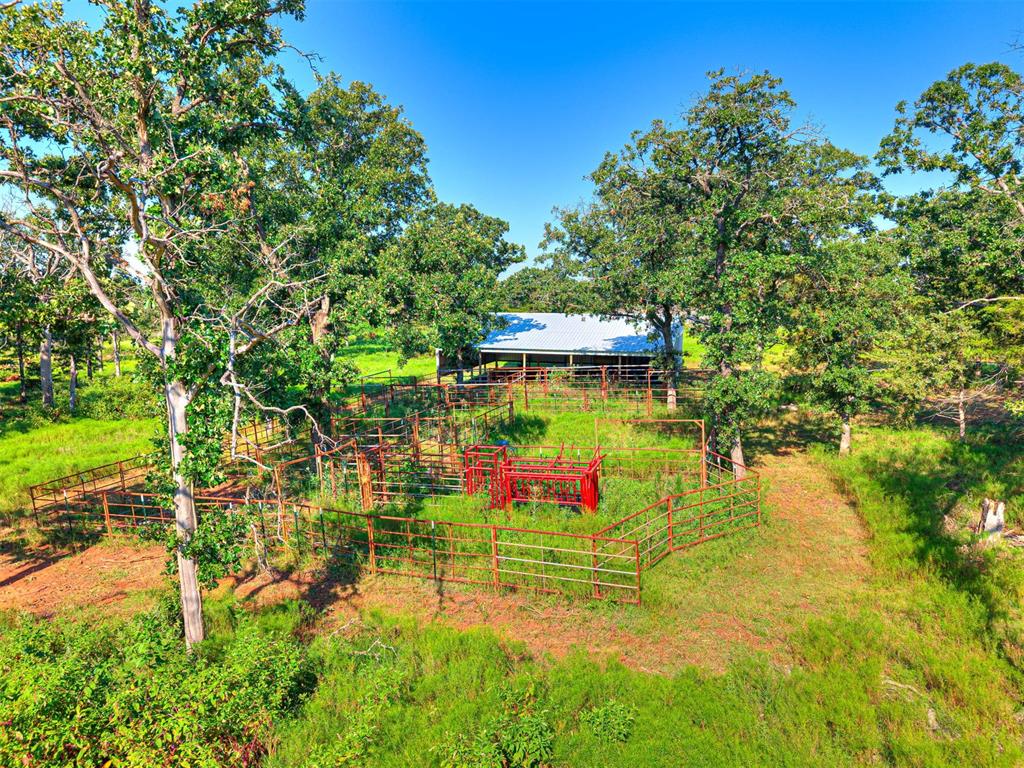 332477 E 850 Road Property Photo 8