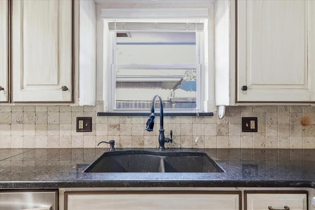3108 Lakeside Drive Property Photo 15