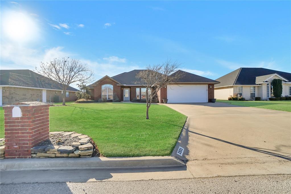 2905 Hunter Pointe Property Photo 1