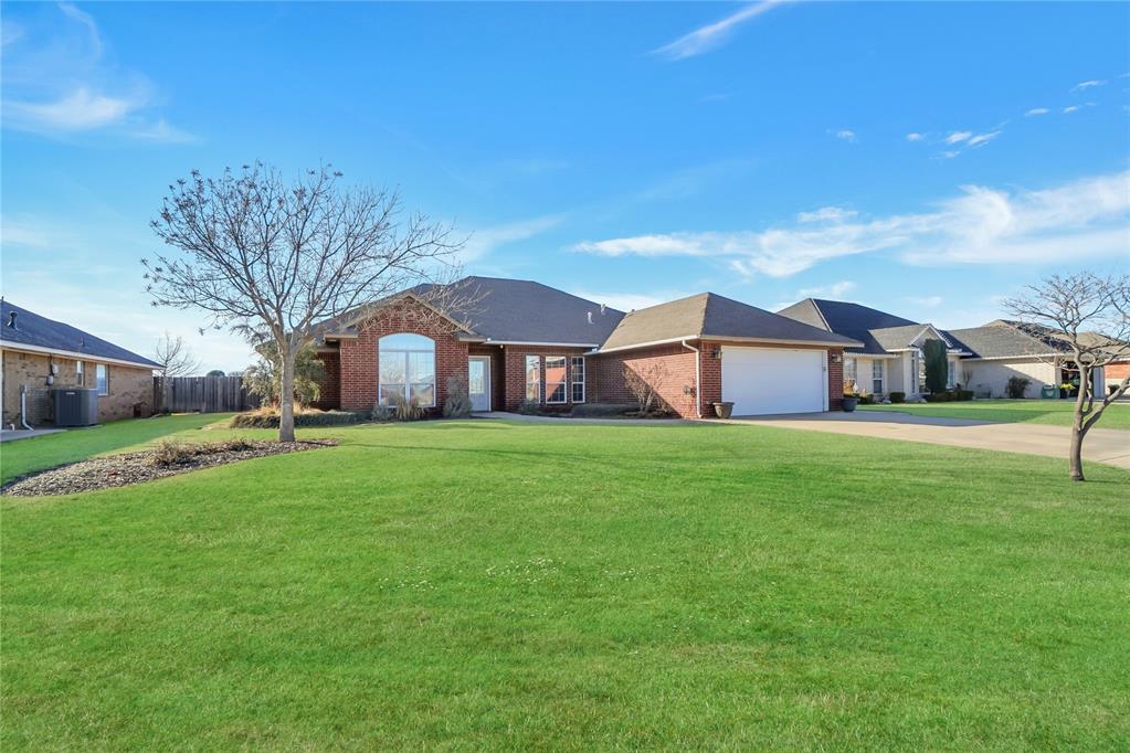2905 Hunter Pointe Property Photo 2
