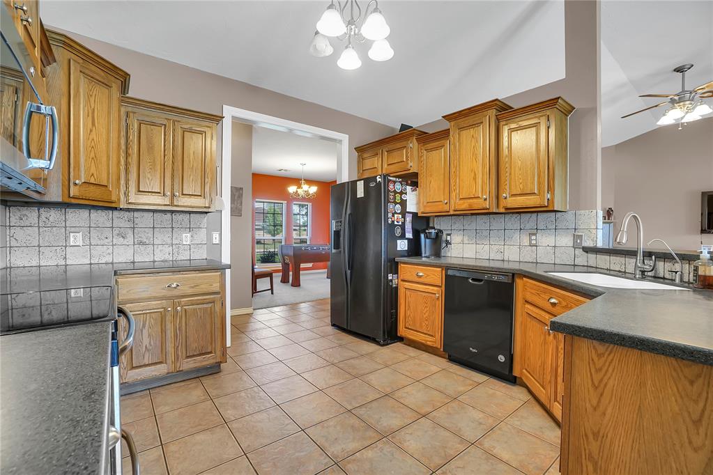 2905 Hunter Pointe Property Photo 9