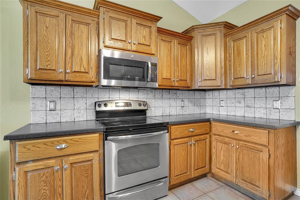 2905 Hunter Pointe Property Photo 10