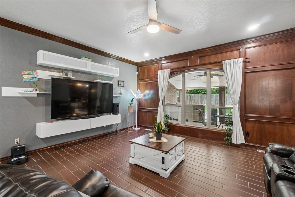 11409 Pinewick Drive Property Photo 6