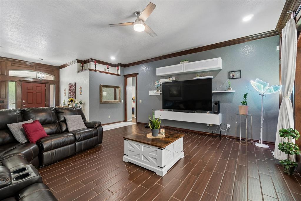 11409 Pinewick Drive Property Photo 8