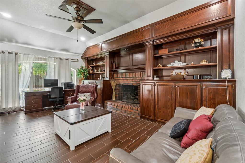 11409 Pinewick Drive Property Photo 10