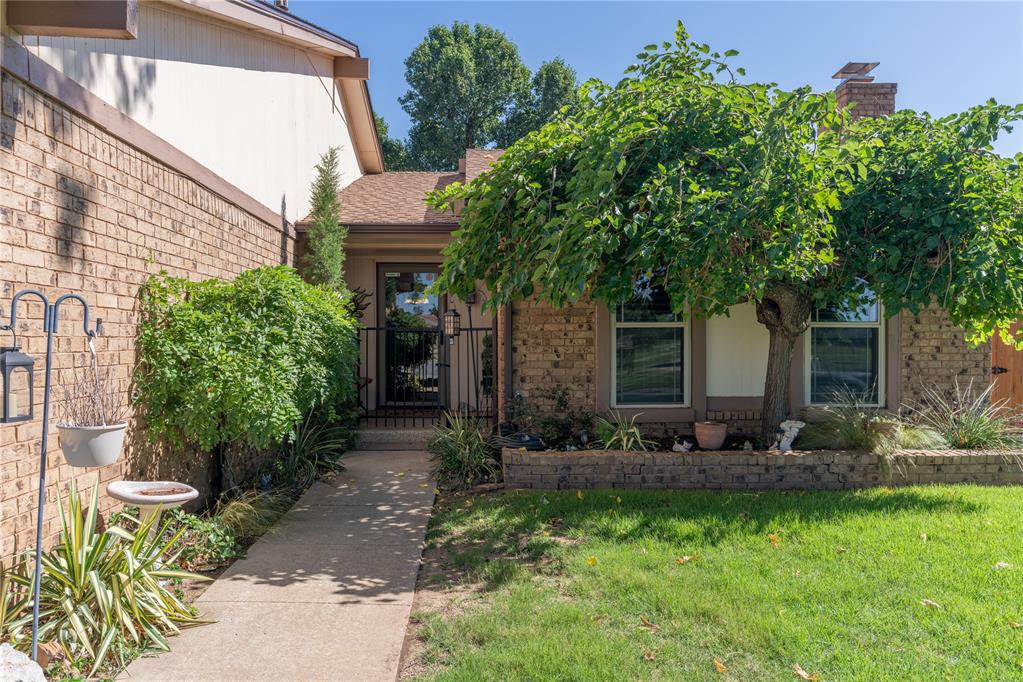 2513 Sw 95th Street Property Photo 4