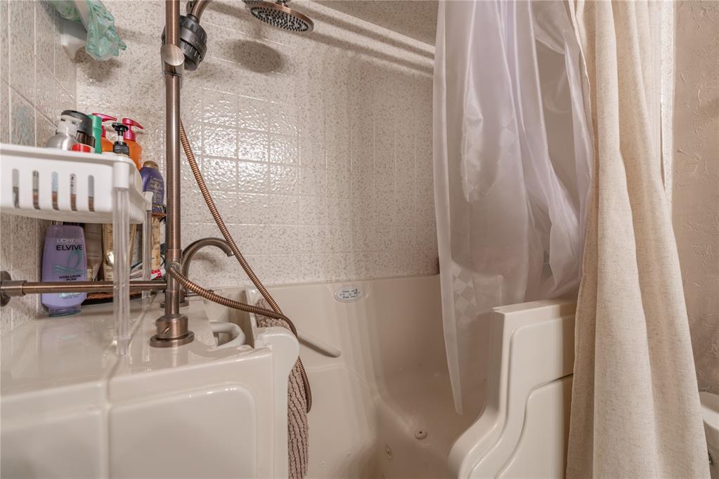 2513 Sw 95th Street Property Photo 32