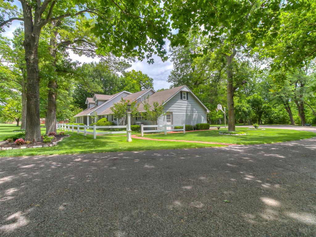 11050 Greenwood Drive Property Photo 47