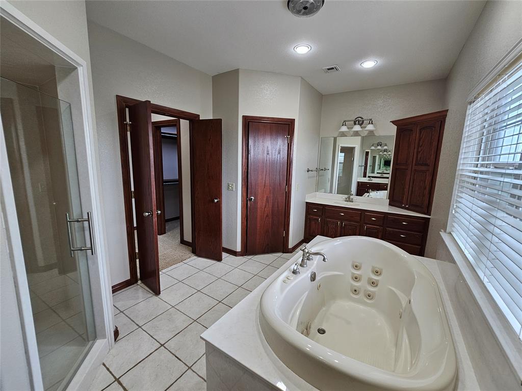 26697 State Highway 74 Property Photo 14