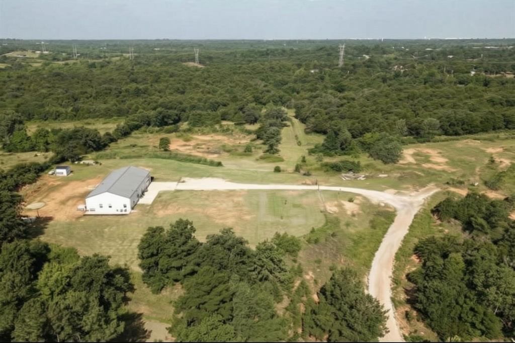 8201 S Hiwassee Road Property Photo 1
