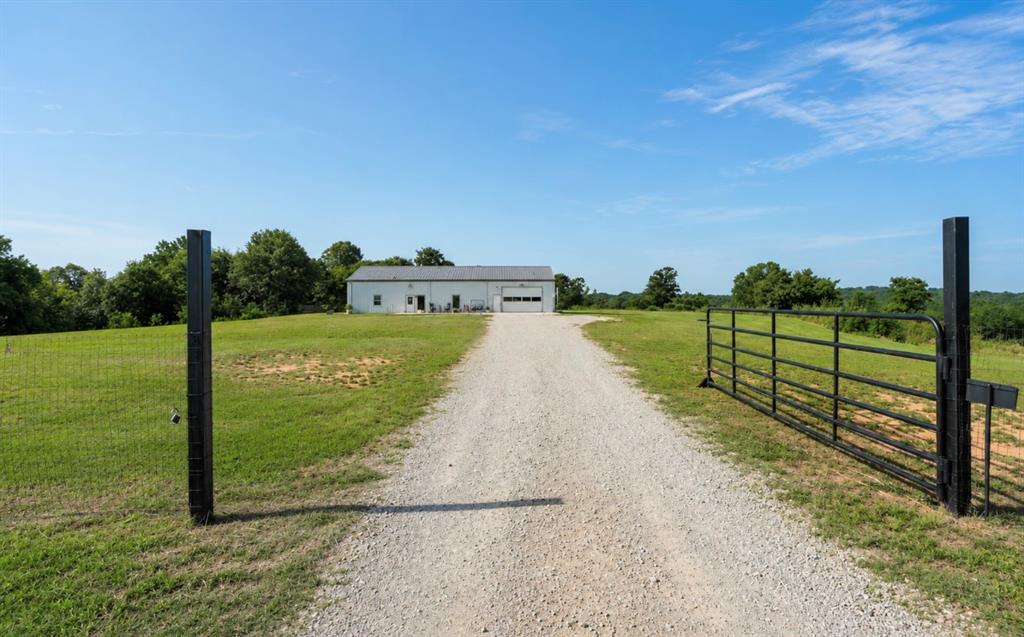 8201 S Hiwassee Road Property Photo 2