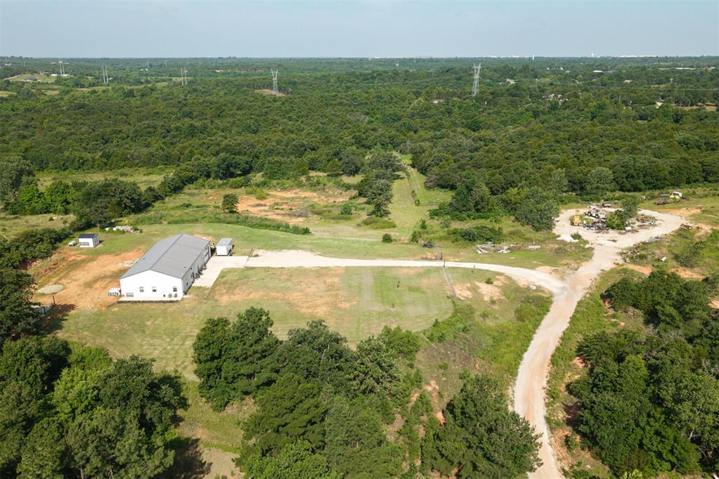8201 S Hiwassee Road Property Photo 3
