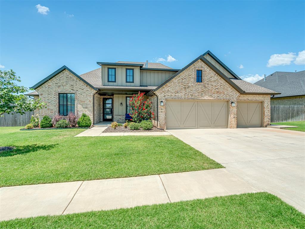 4301 Hunter Glen Drive Property Photo 3