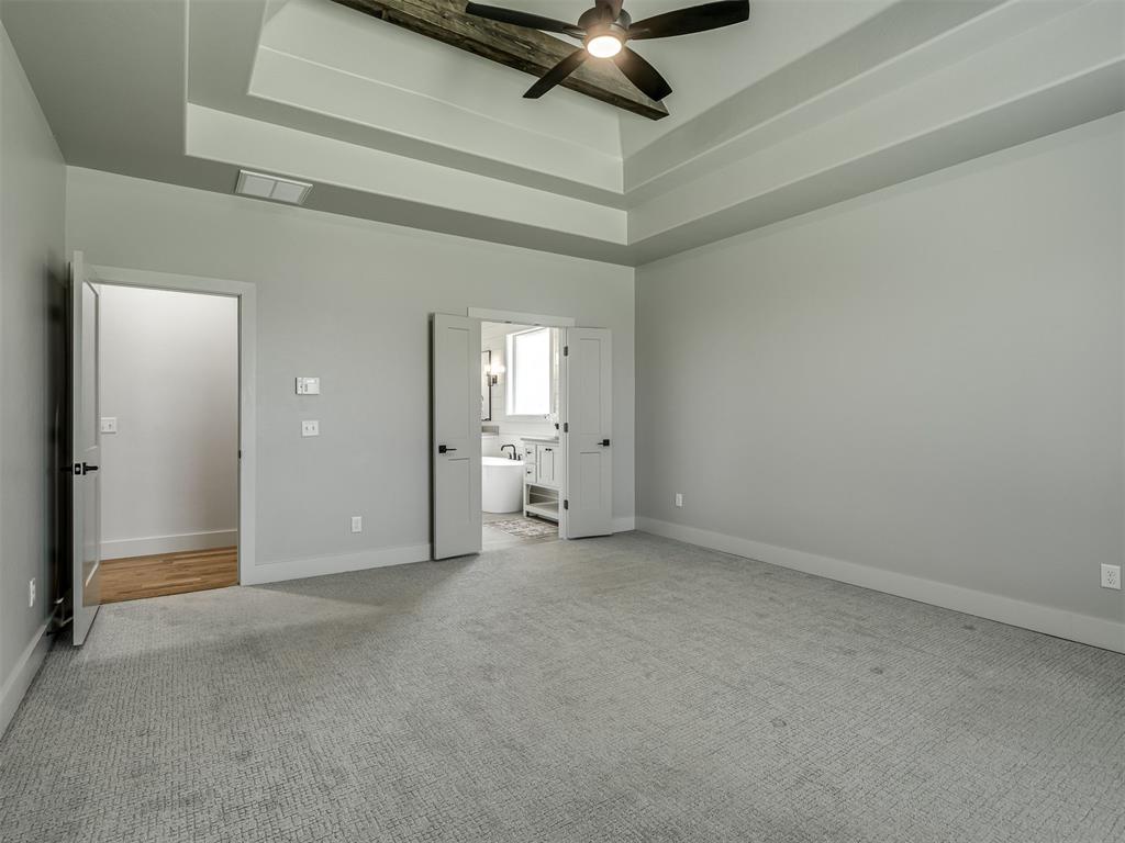 4301 Hunter Glen Drive Property Photo 17