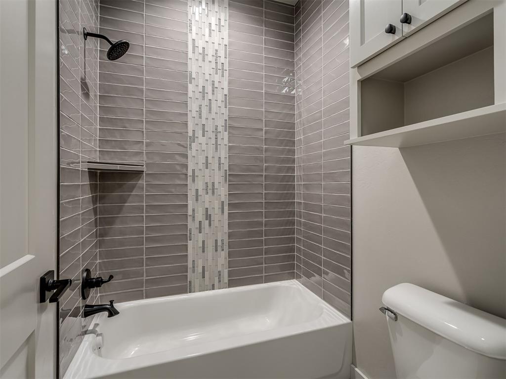 4301 Hunter Glen Drive Property Photo 33