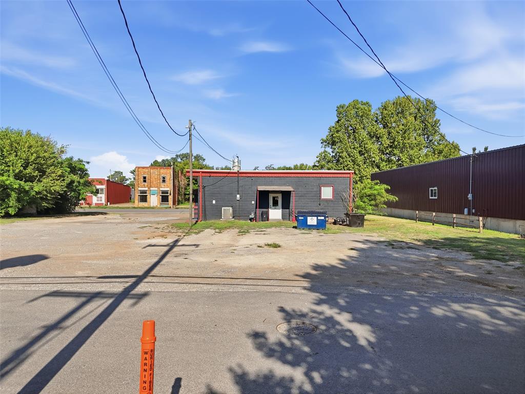 112 N Chisholm Trail Property Photo 41
