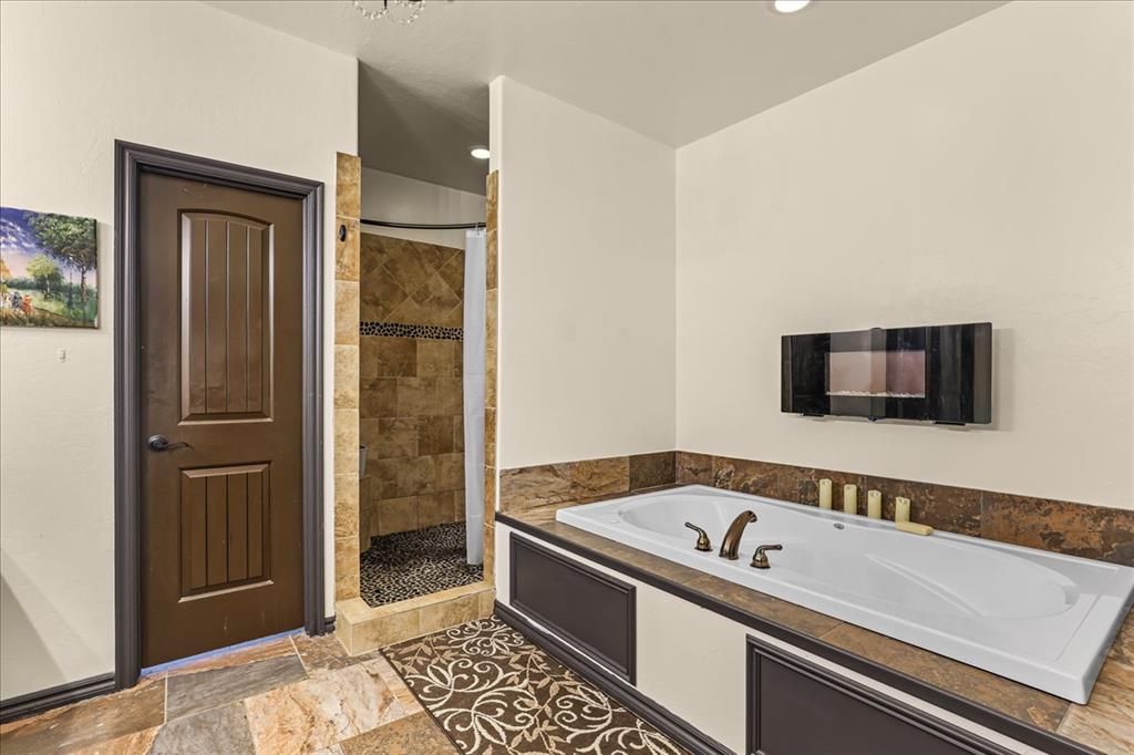 13332 Ambleside Drive Property Photo 27