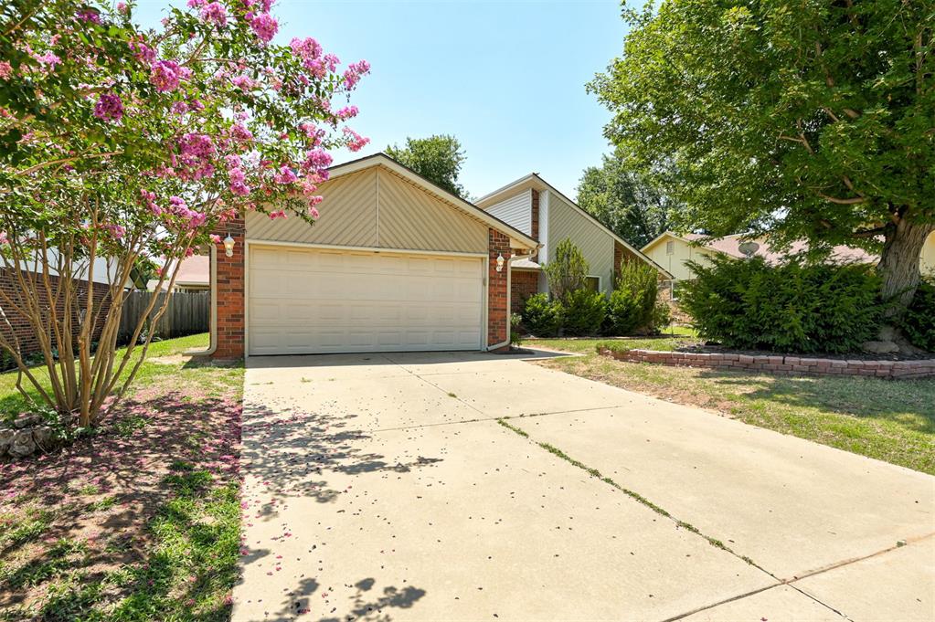 11704 Sw 3rd Street Property Photo 2