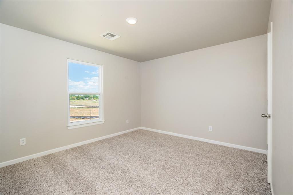 736 Luna Way Property Photo 10