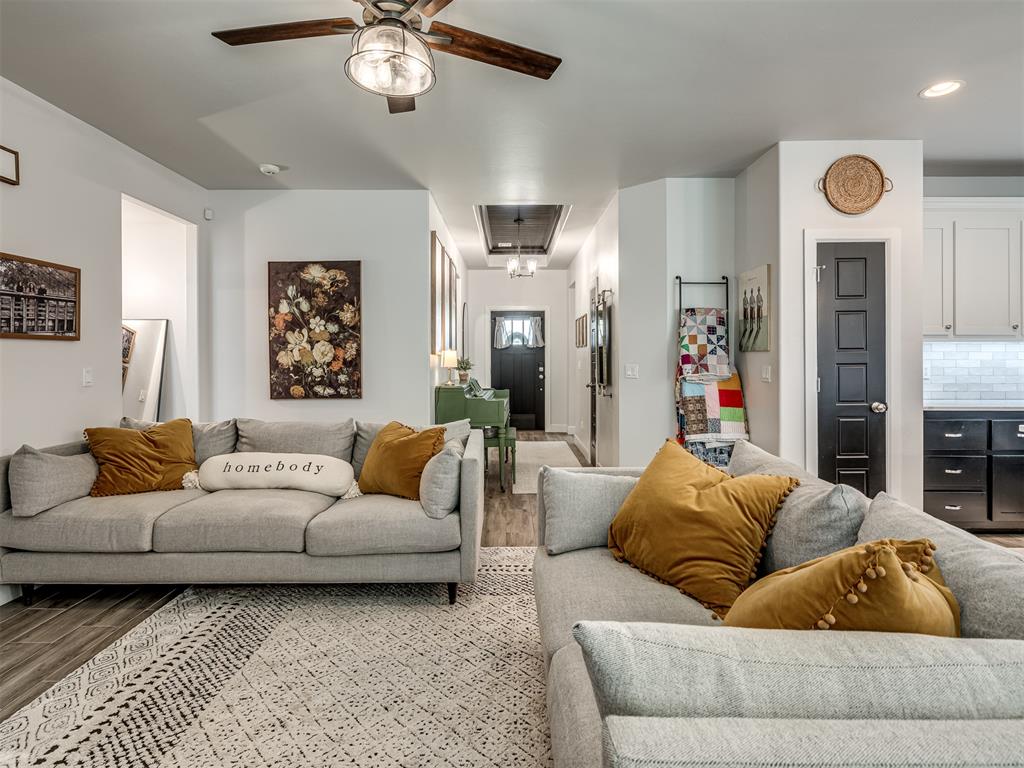 300 Mountain Laurel Way Property Photo 10