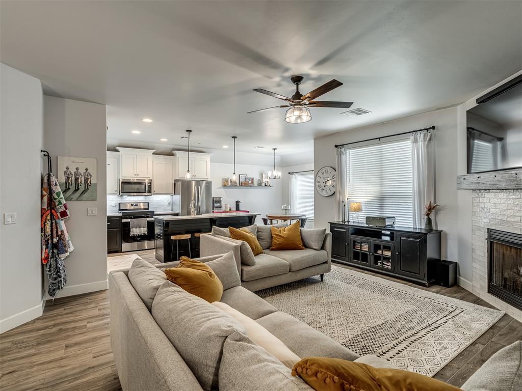 300 Mountain Laurel Way Property Photo 11