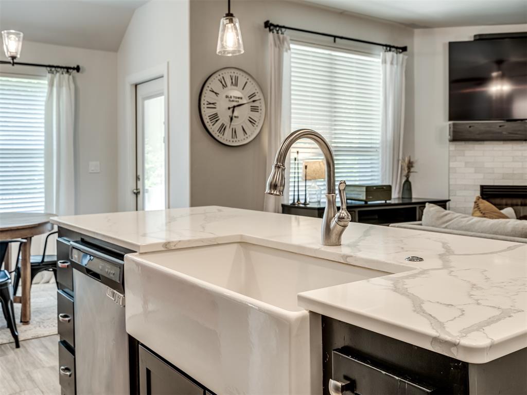 300 Mountain Laurel Way Property Photo 14