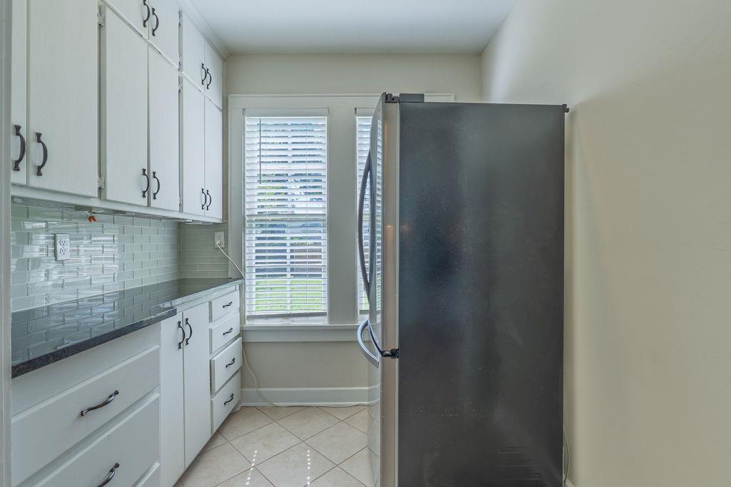 537 W Dill Street Property Photo 17