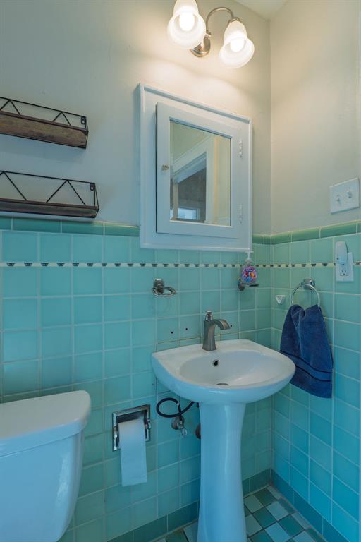 537 W Dill Street Property Photo 20