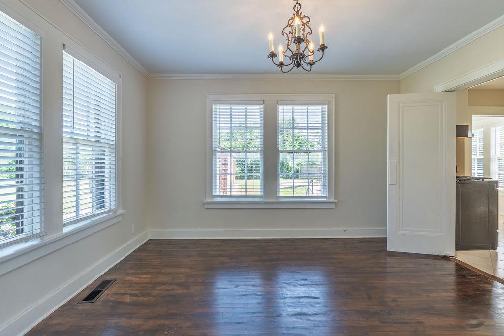 537 W Dill Street Property Photo 25
