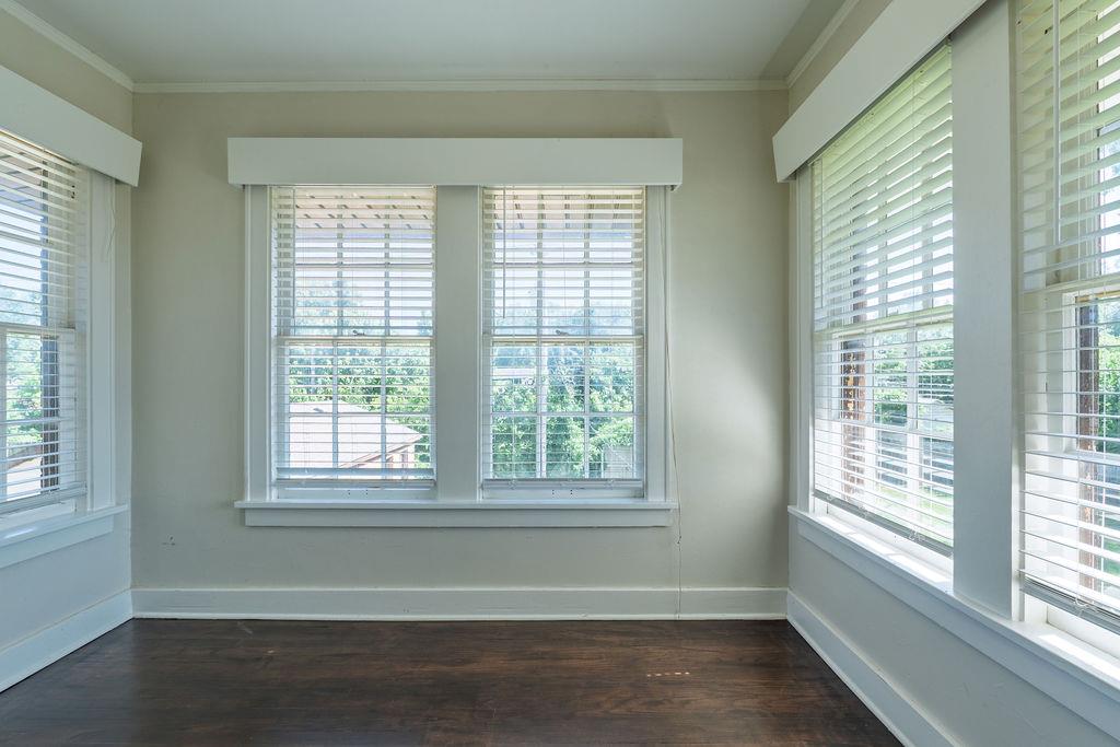 537 W Dill Street Property Photo 33