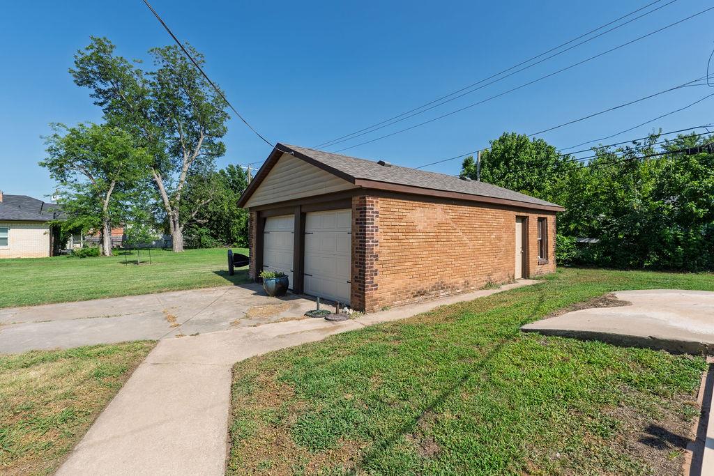 537 W Dill Street Property Photo 45