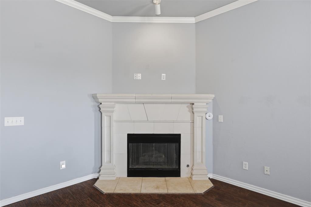 4205 Red Apple Terrace Property Photo 5