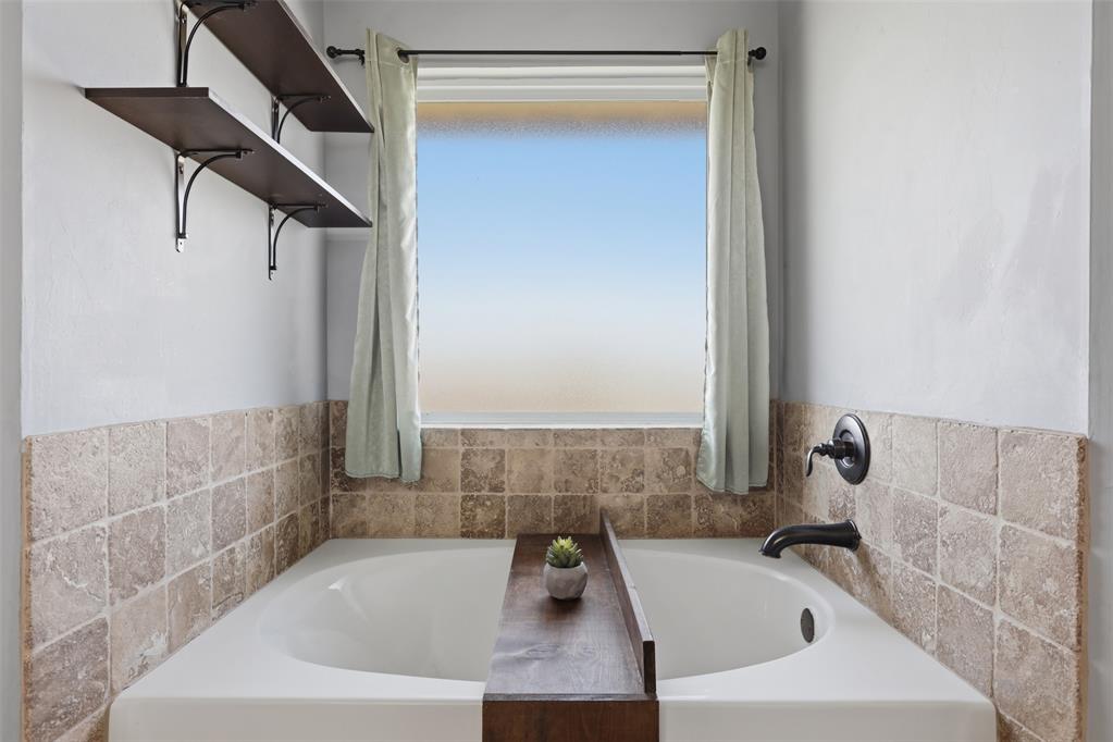4205 Red Apple Terrace Property Photo 19