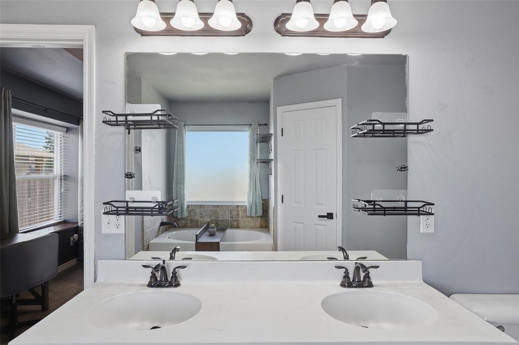 4205 Red Apple Terrace Property Photo 20