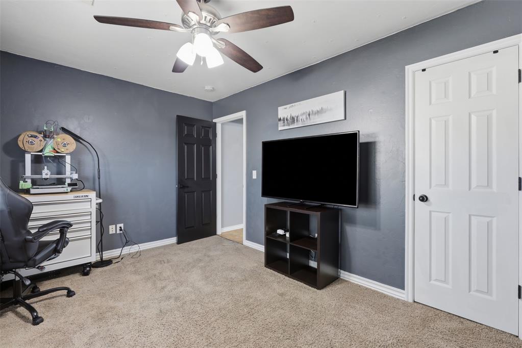 4205 Red Apple Terrace Property Photo 25