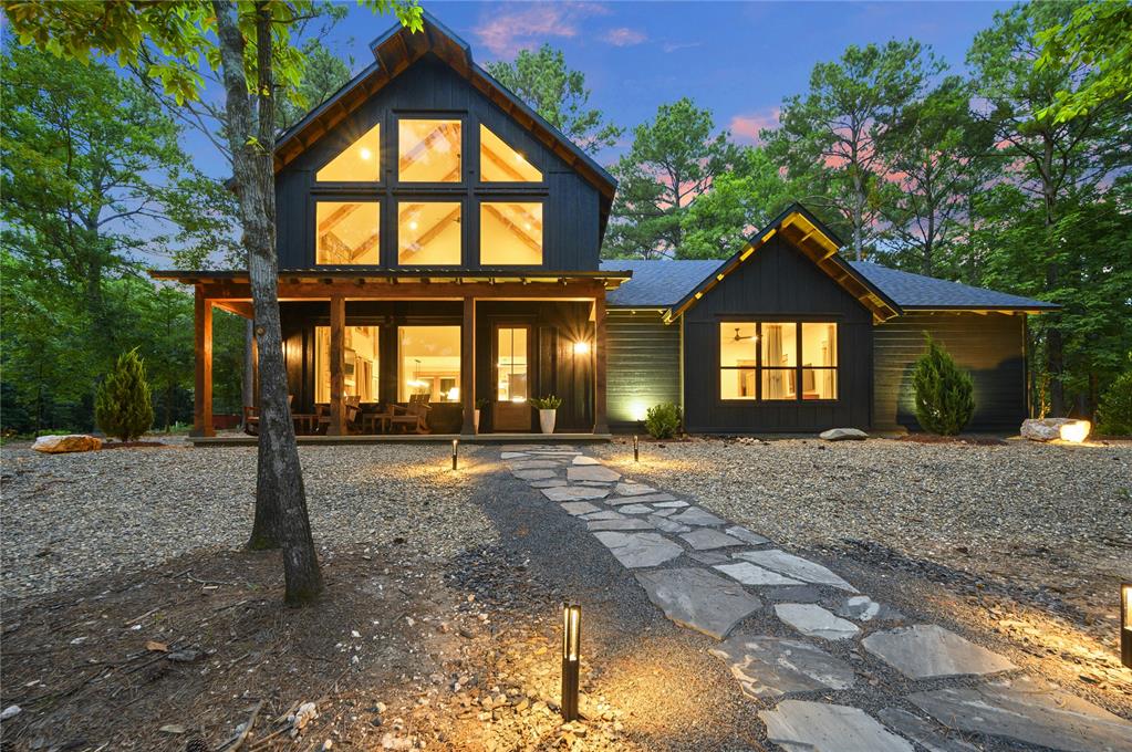 590 Three Creeks Road Property Photo 2