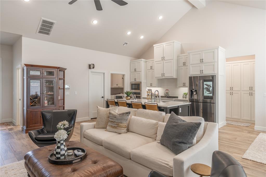 15405 Jasper Lane Property Photo 12