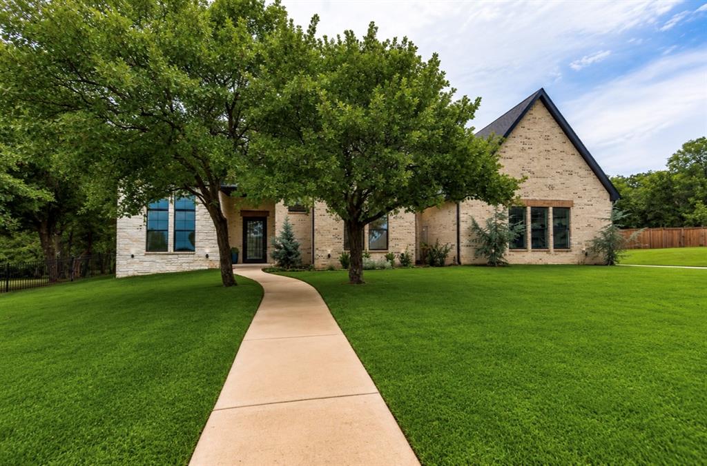 7402 Coyote Point Property Photo 1