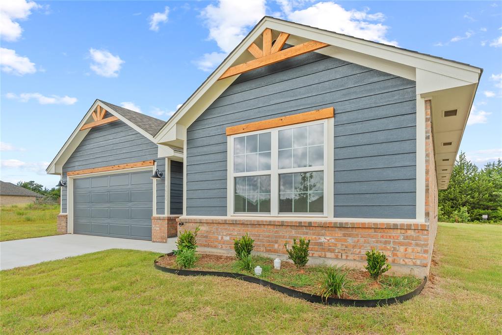 4656 Lincoln Landing Property Photo 3