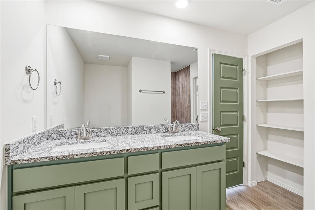 4656 Lincoln Landing Property Photo 18