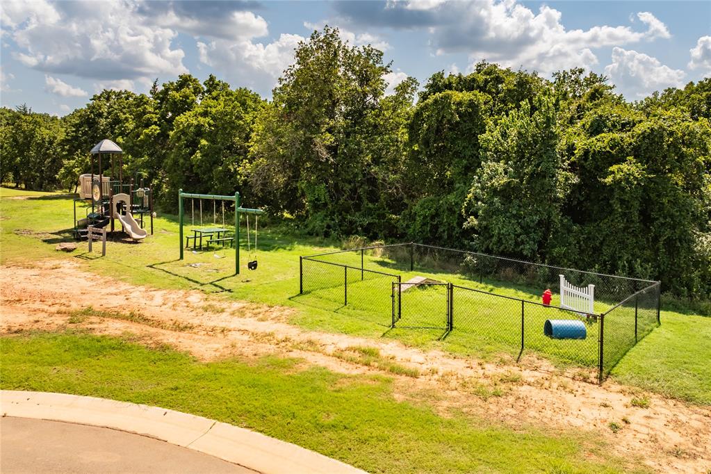 4656 Lincoln Landing Property Photo 40