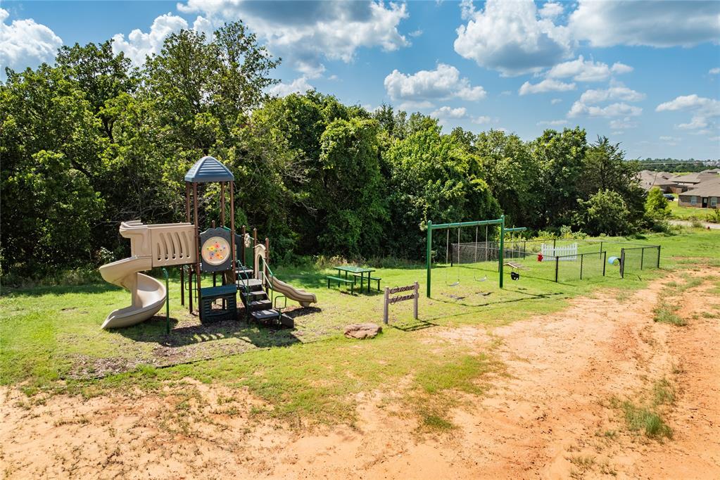 4656 Lincoln Landing Property Photo 42